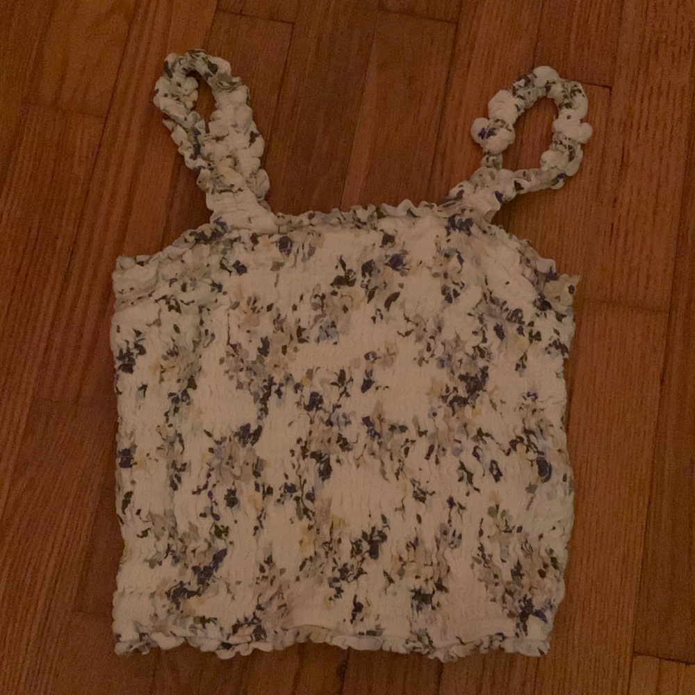 Abercrombie and fitch top M